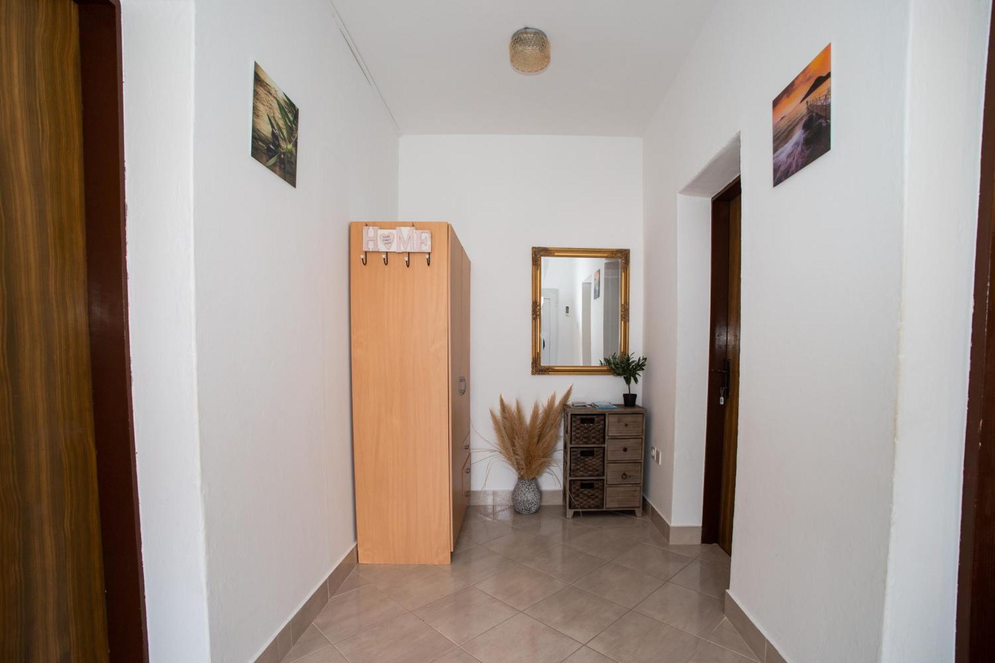 Apartments Vala Betina  Exterior photo